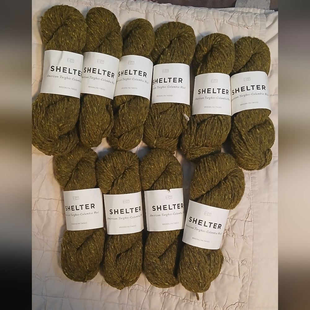 10 Skeins Of Brooklyn Tweed Shelter Yarn in Yellowstone (Dye Lot 38.2882)